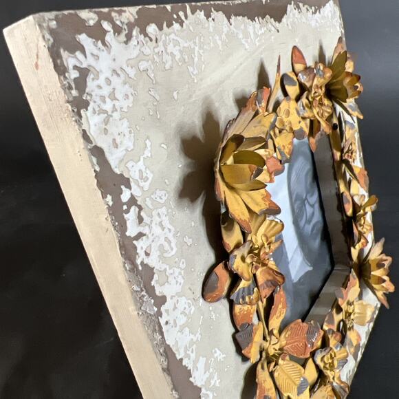 Vintage 3D Tin Flower Picture Frame Yellow 3x3 Photo Opening 6x6 Inch Wall Decor - Picture 9 of 11